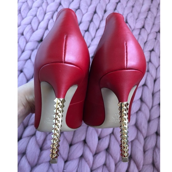 Valentino Garavani Shoes - SOLD ValentinoGaravani Rockstud Heel Leather Pumps